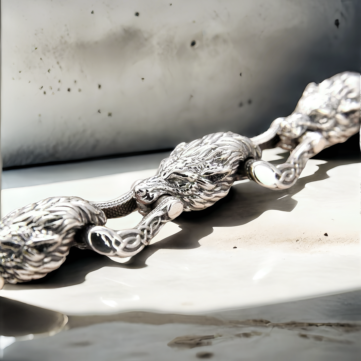 Wolf Silver Bracelet (Item No. B0675)