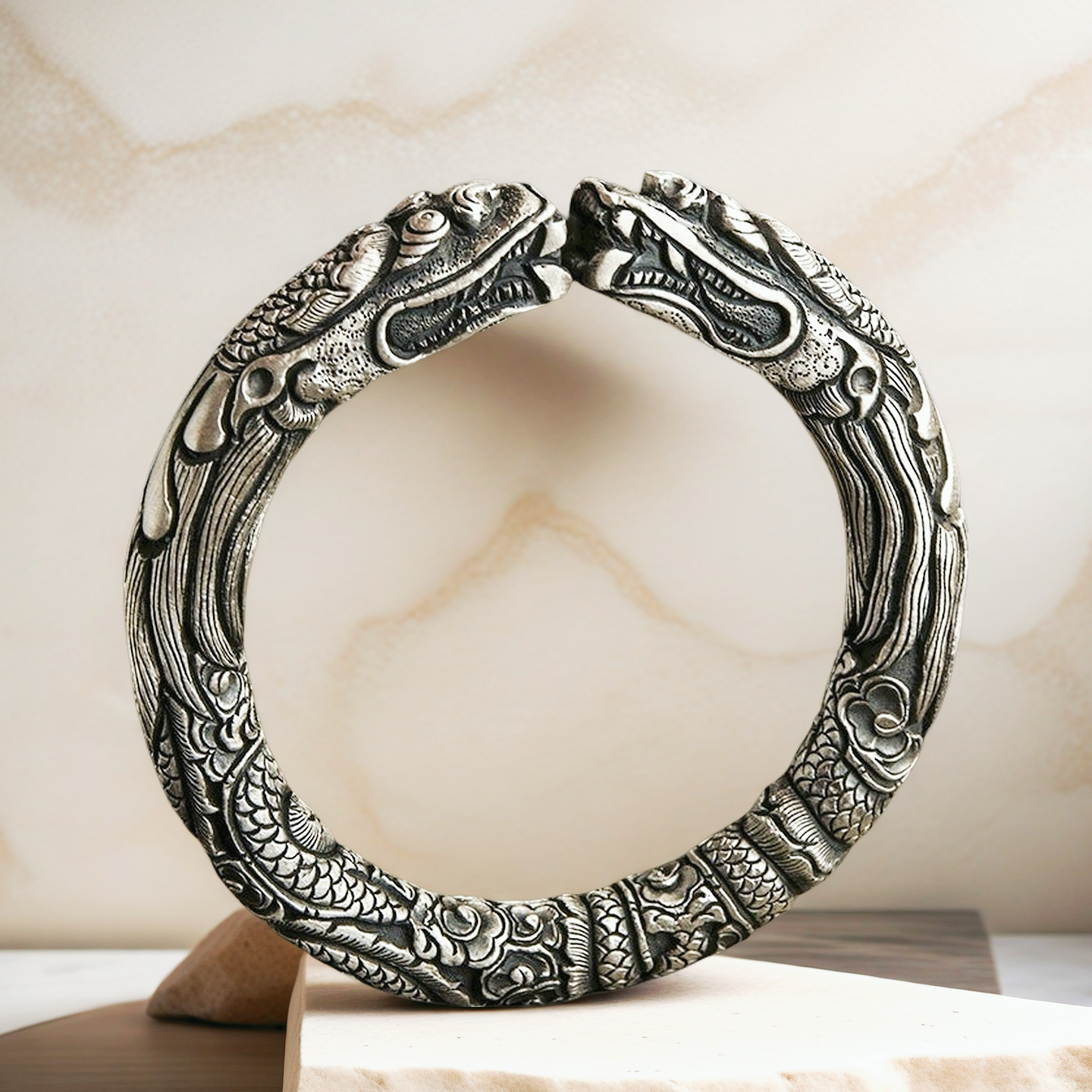 300g Double Dragon Silver Bangle (Item No. B0015)