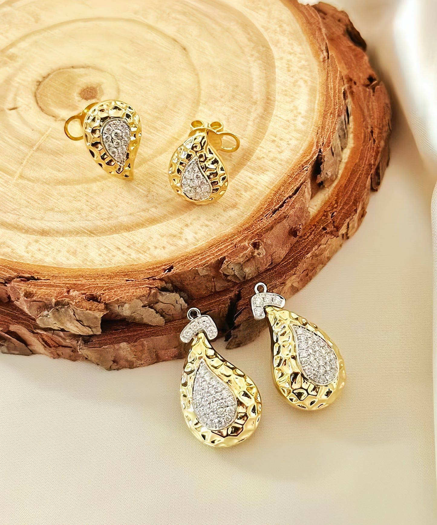 Vintage 18k Gold Diamond Earring (Item No. VT451)