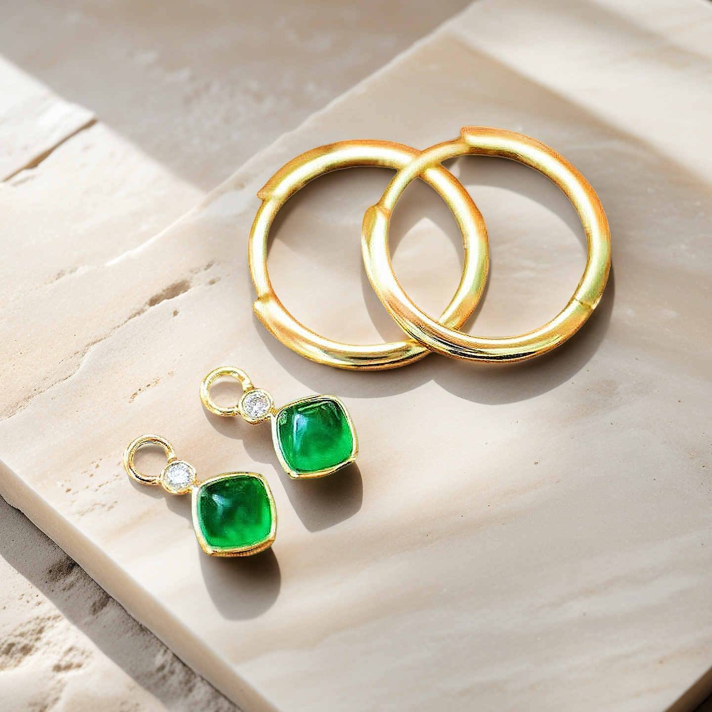 Vintage 18k Gold Emerald Diamond Earring (Item No. VT056)