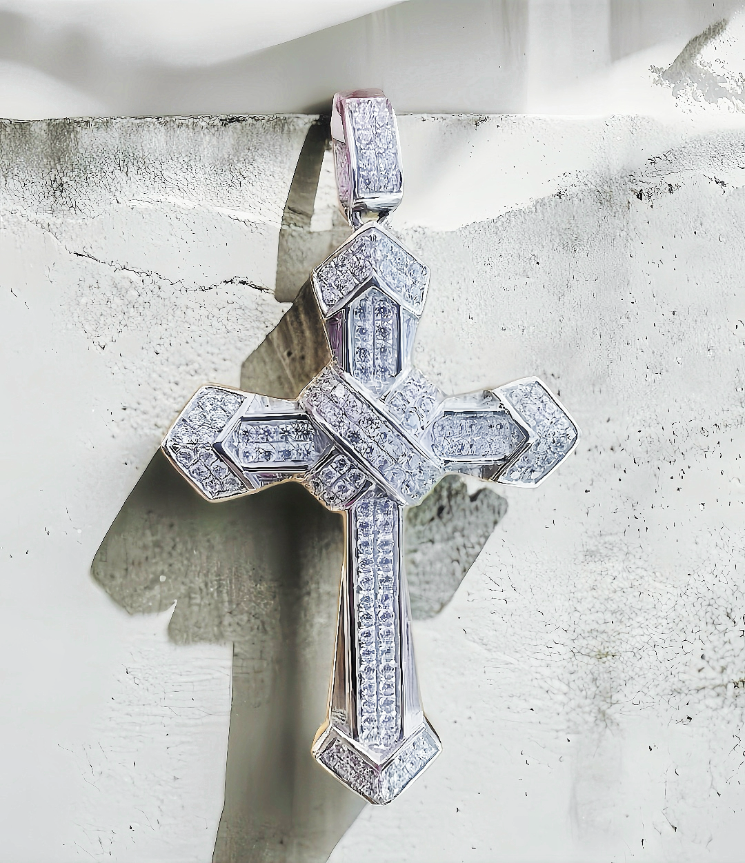 Cross Platinum Gold Pendant (Item No. GP004)