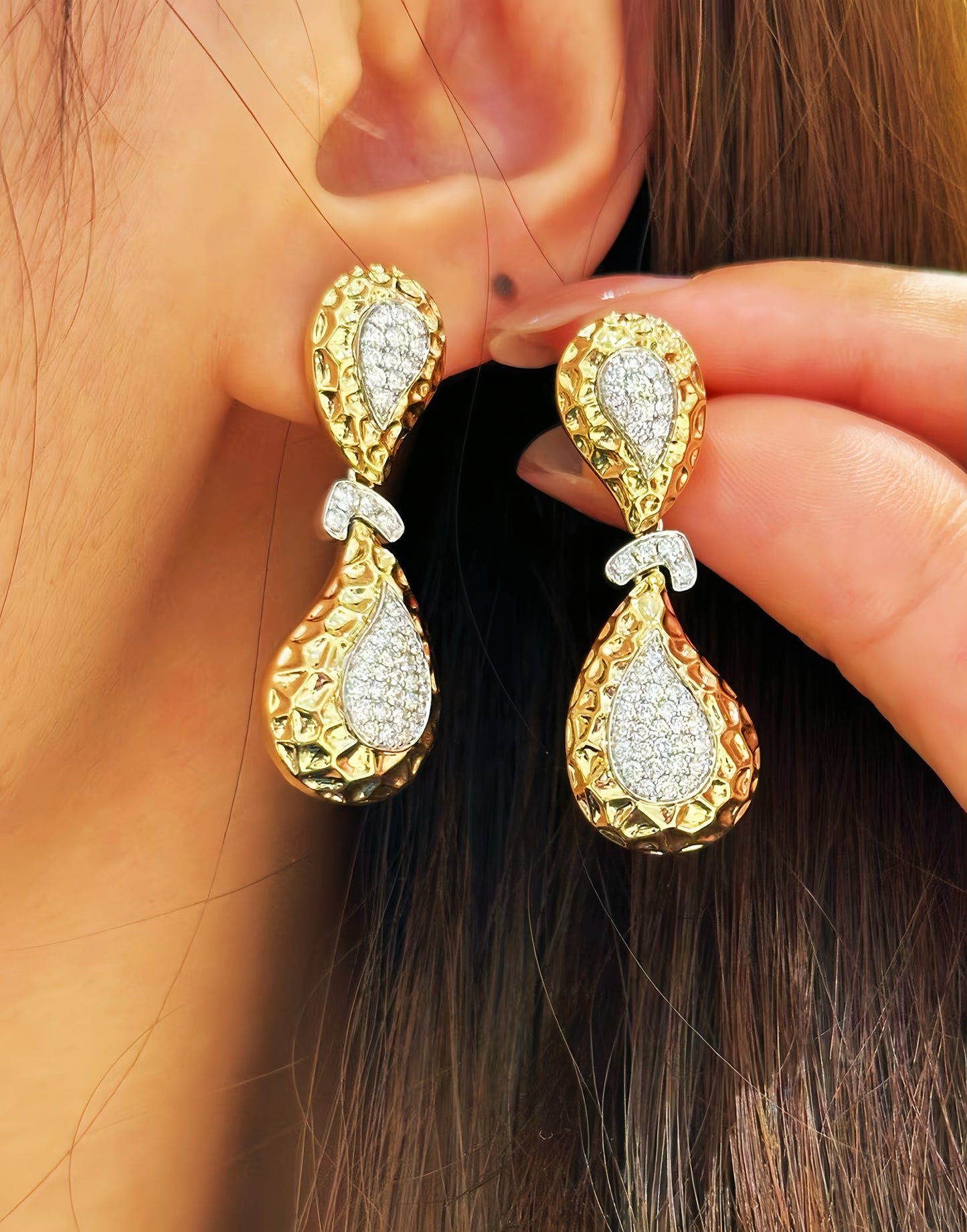 Vintage 18k Gold Diamond Earring (Item No. VT451)
