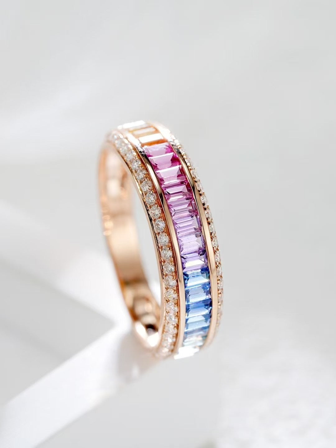 Rainbow Sapphire 18k Gold Ring (Item No. SA116)