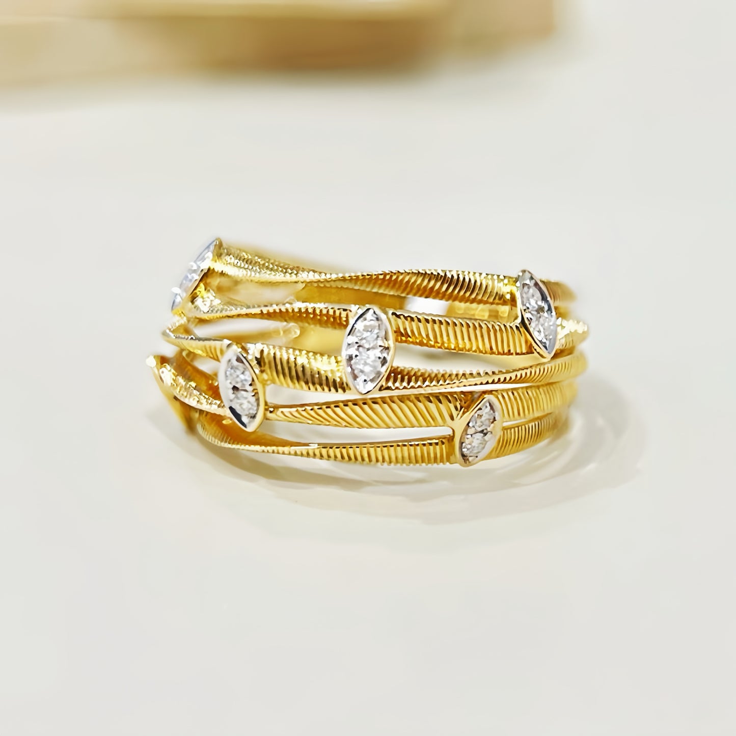 Vintage 18k Gold Diamond Ring (Item No. VT305)