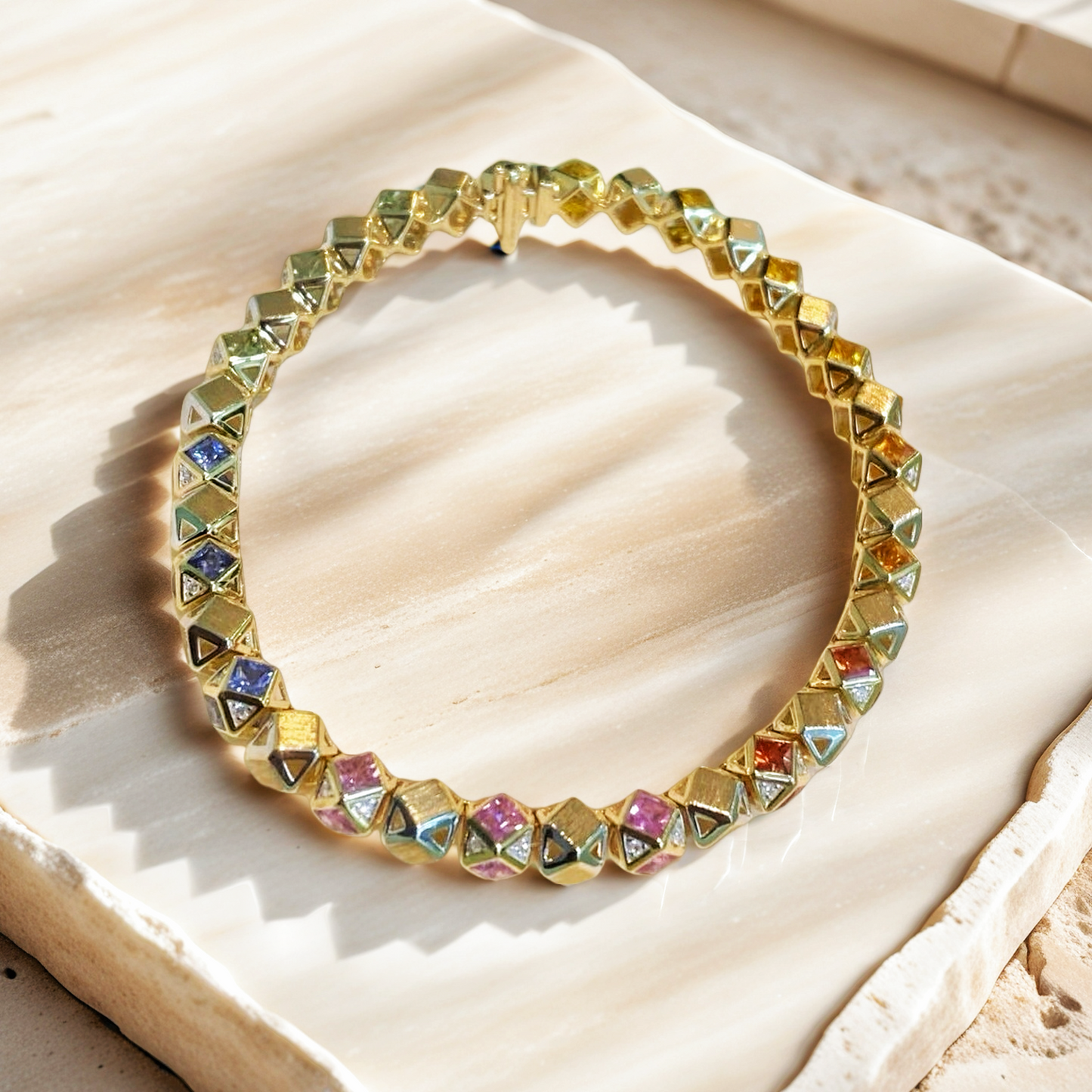 Vintage 18k Gold Diamond Bracelet (Item No. VT138)