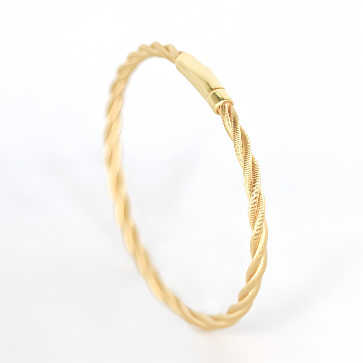 Twisted 18K Gold Bracelet (Item No. SH101CB)