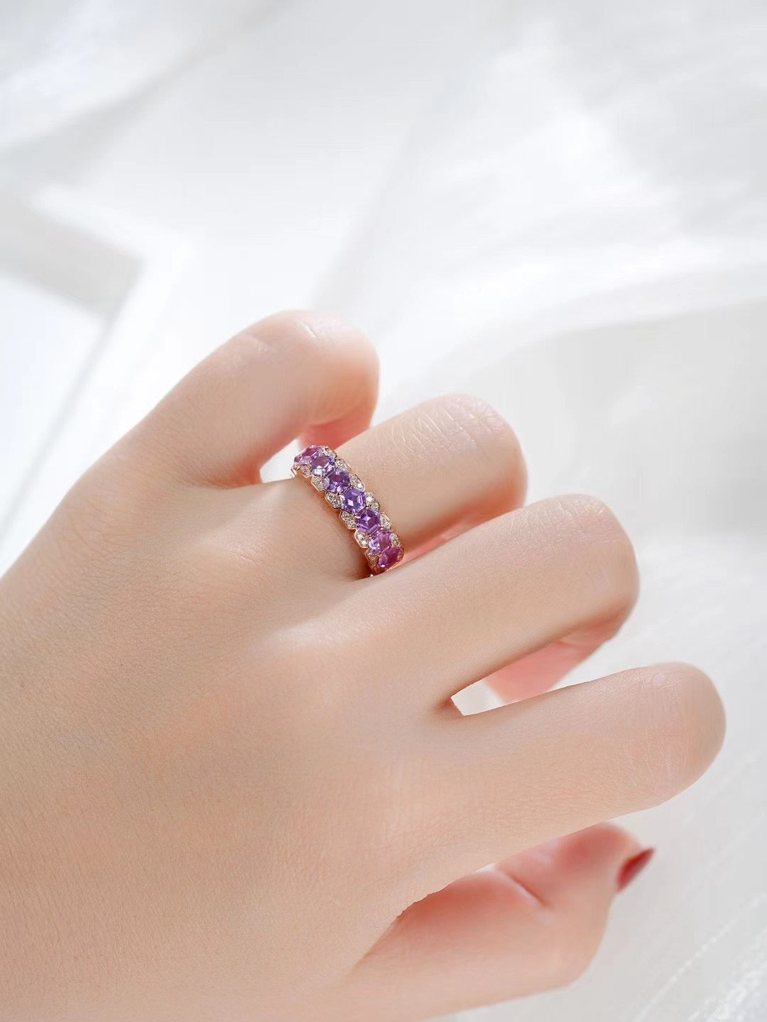 Rainbow Sapphire 18k Gold Ring (Item No. SA051)
