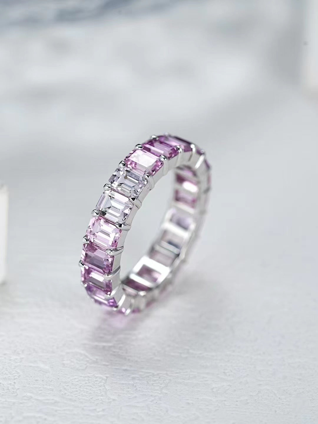 Rainbow Sapphire 18k Gold Ring (Item No. SA045)