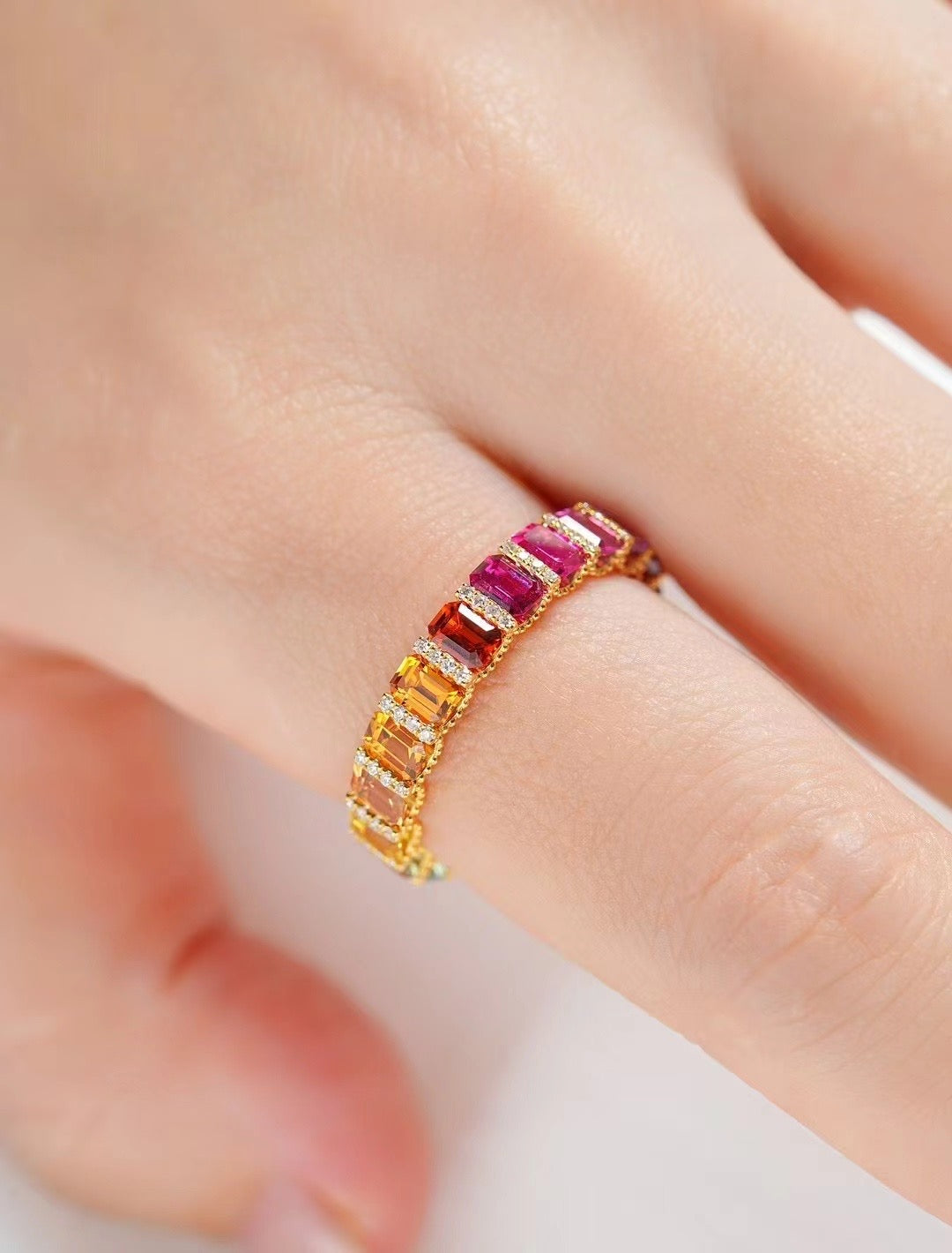 Rainbow Sapphire 18k Gold Ring (Item No. SA070)