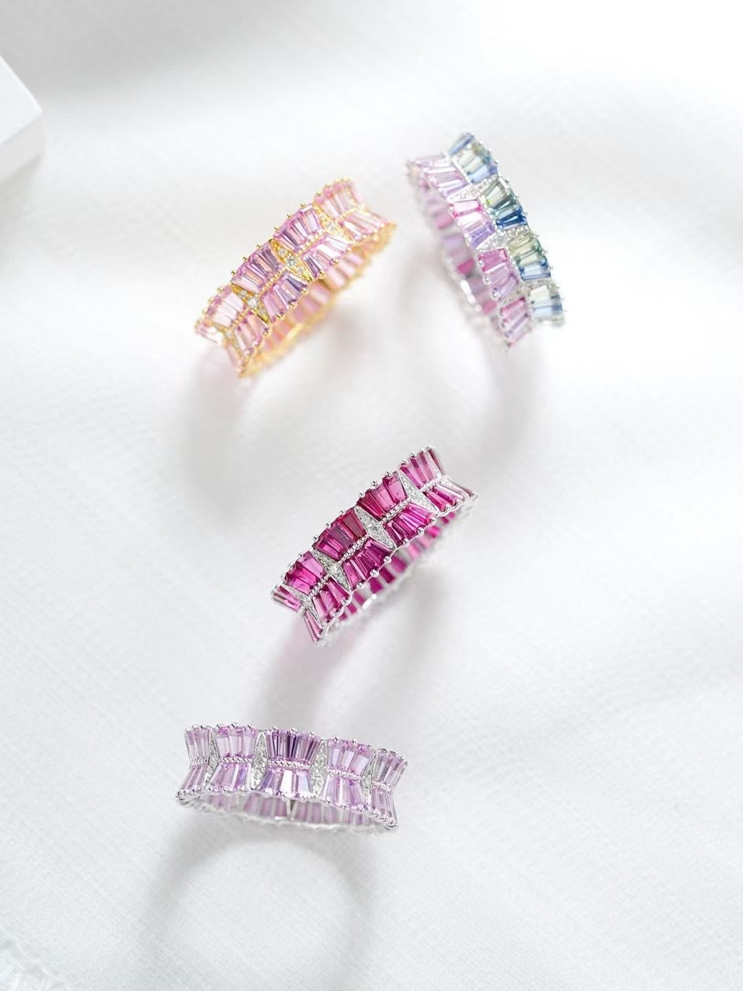 Rainbow Sapphire 18k Gold Ring (Item No. SA120)