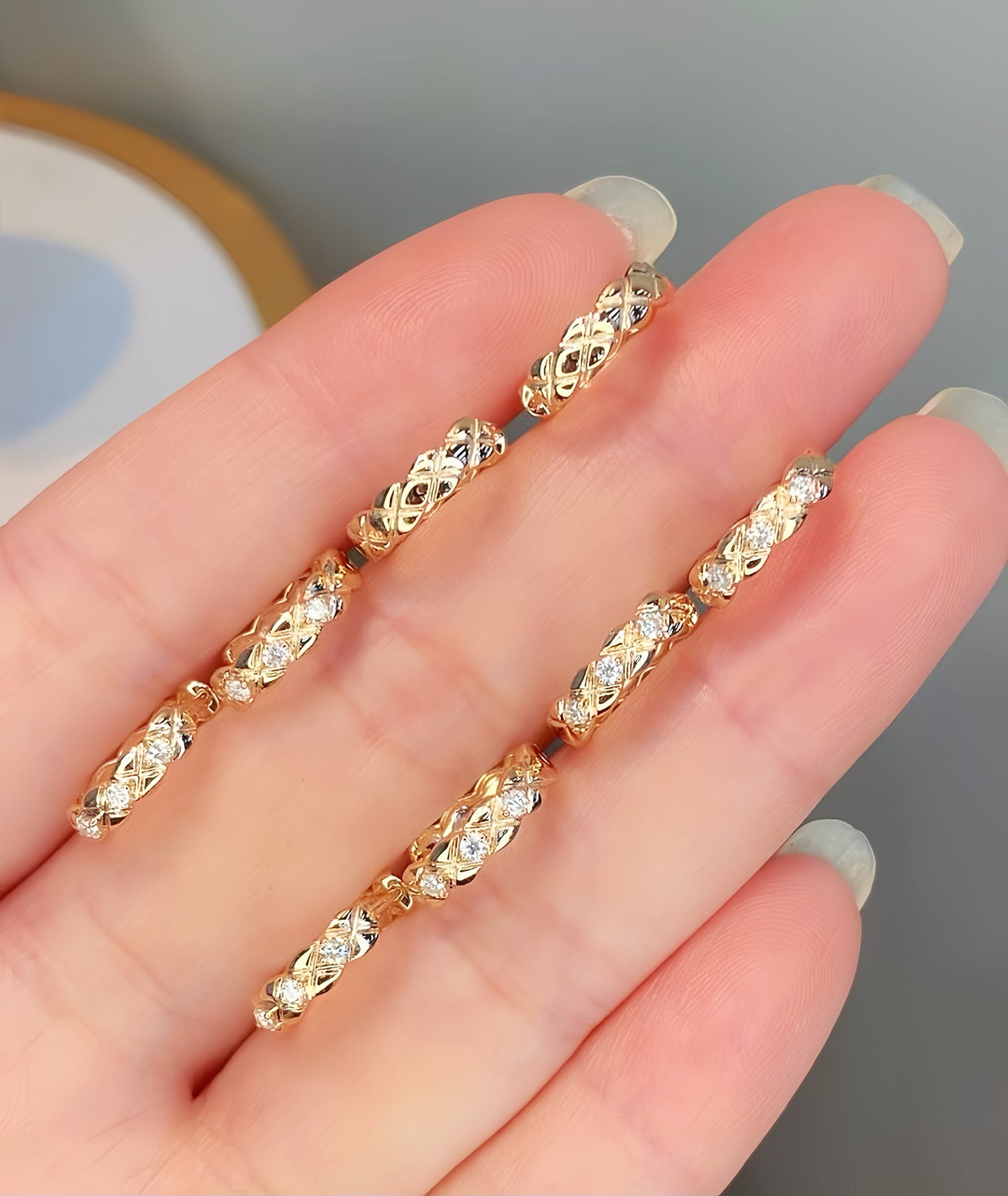 Vintage 18k Gold Diamond Earring (Item No. VT084)