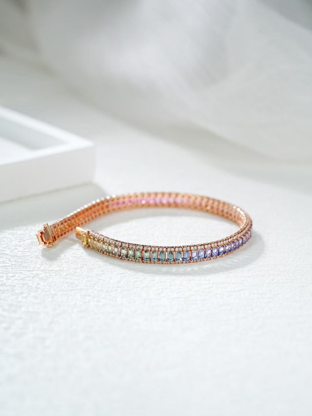 Rainbow Sapphire 18k Gold Bracelet (Item No. SA127)