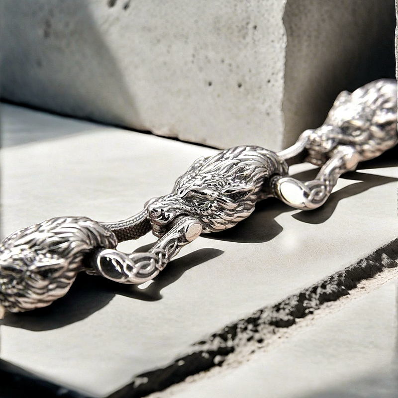 Wolf Silver Bracelet (Item No. B0675)