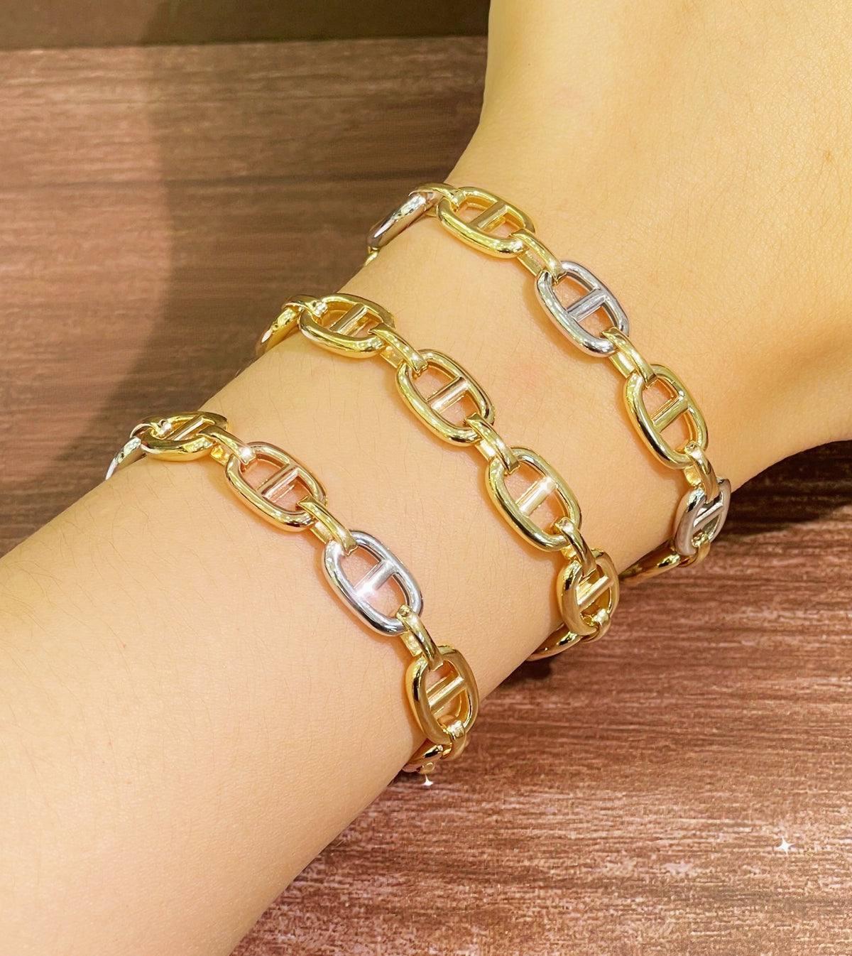 Pig Nose 18K Gold Bracelet (Item No. SJB016)