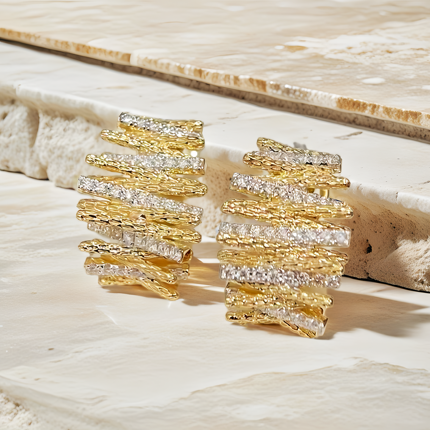 Vintage 18k Gold Diamond Earring (Item No. VT213)