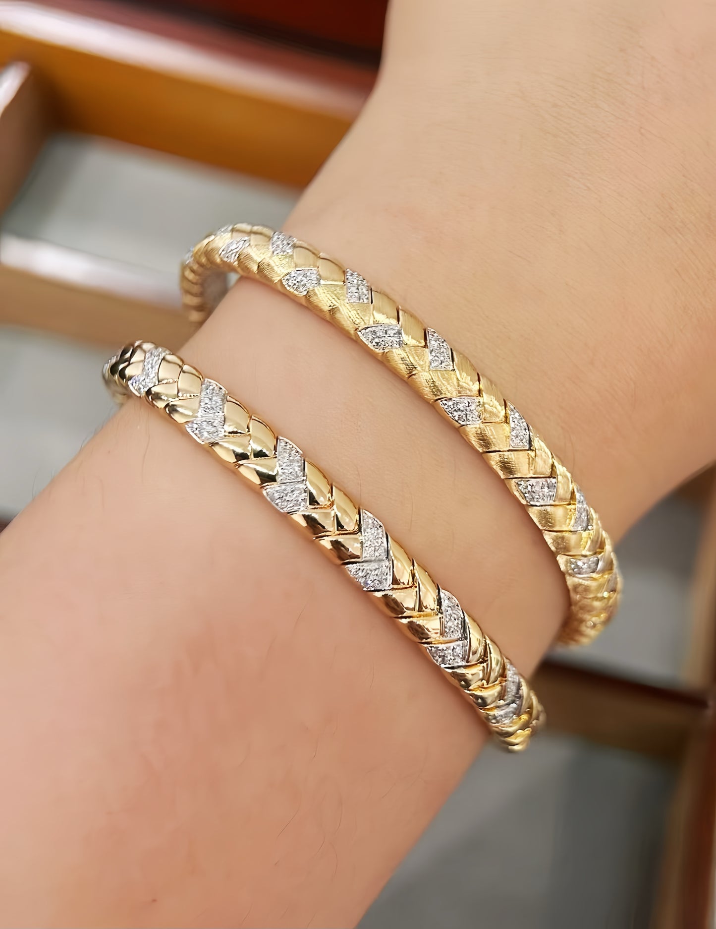 Vintage Rigato Engrave 18k Gold Diamond Bracelet (Item No. VT002)