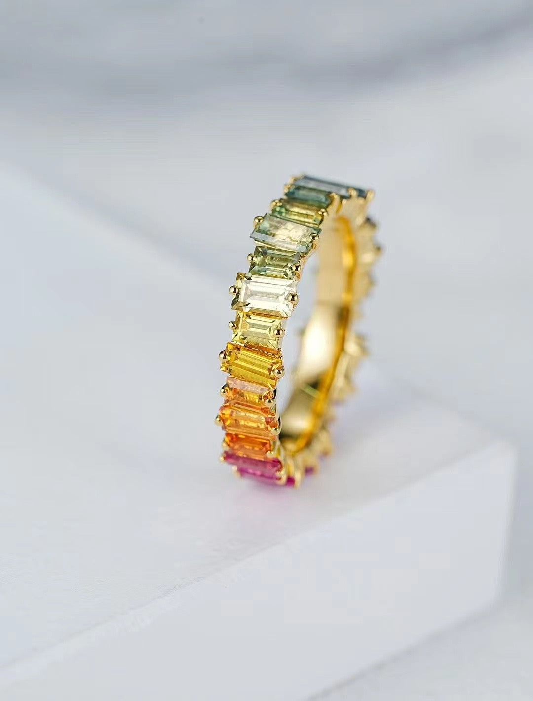 Rainbow Sapphire 18k Gold Ring (Item No. SA097)