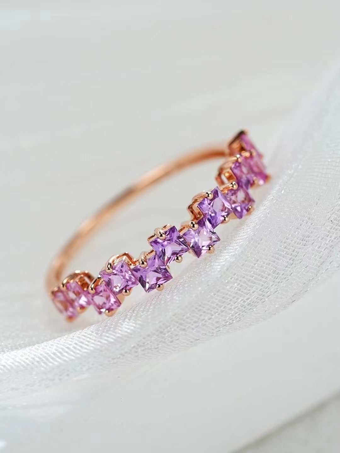 Rainbow Sapphire 18k Gold Ring (Item No. SA096)