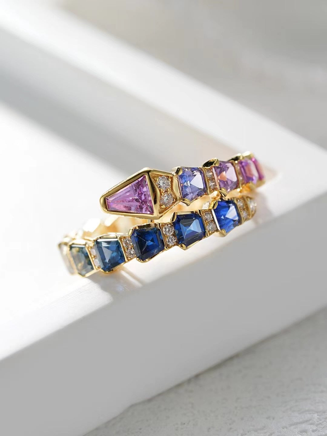Snake Rainbow Sapphire 18k Gold Ring (Item No. SA010)