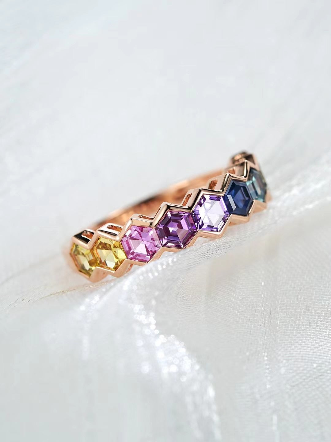 Rainbow Sapphire 18k Gold Ring (Item No. SA107)