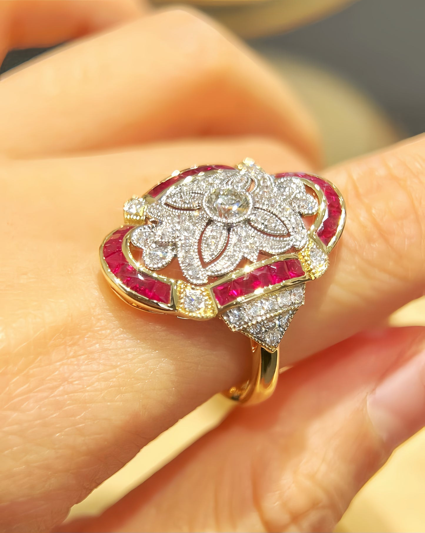 Vintage 18k Gold Diamond Ruby Ring (Item No. VT456)