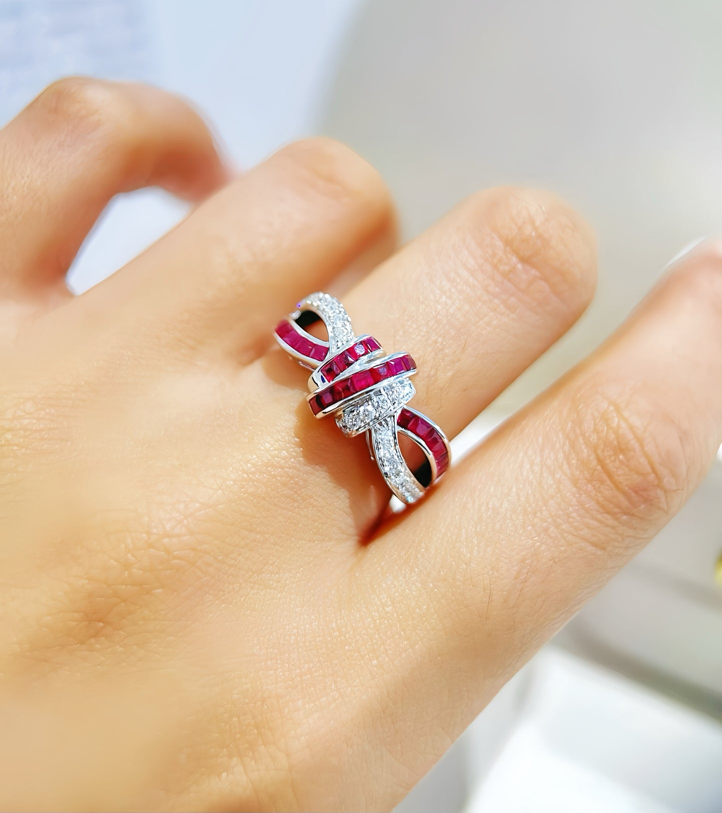 Vintage 18k Gold Diamond Ruby Ring (Item No. VT395)