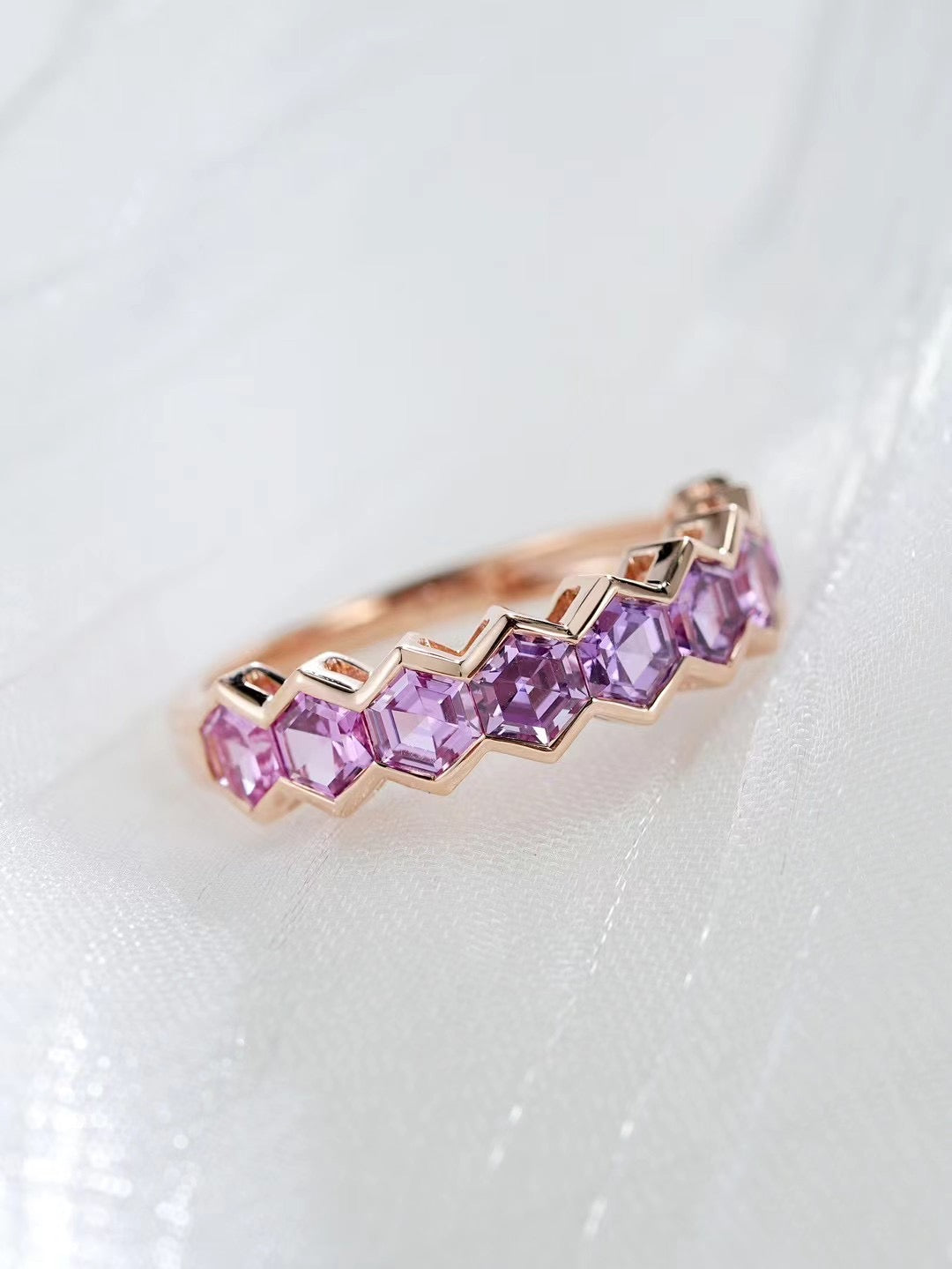 Rainbow Sapphire 18k Gold Ring (Item No. SA107)