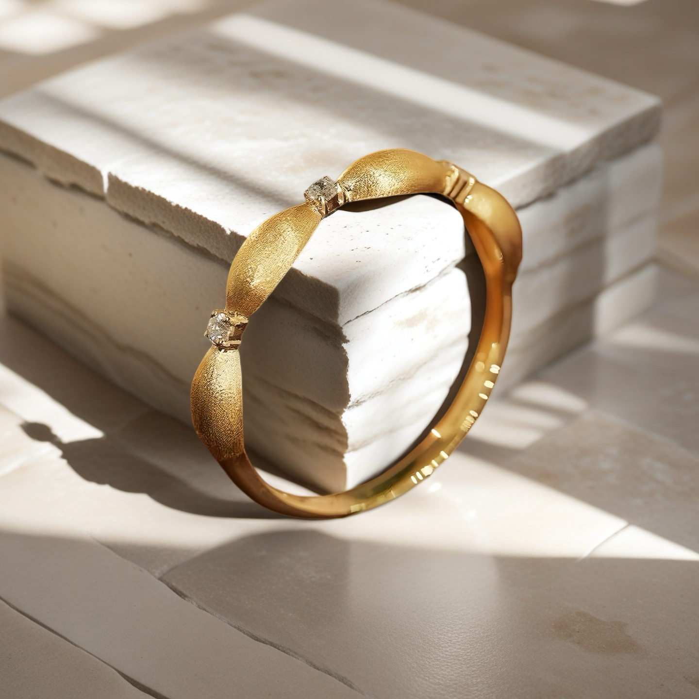 Vintage 18k Gold Diamond Ring (Item No. VT044)