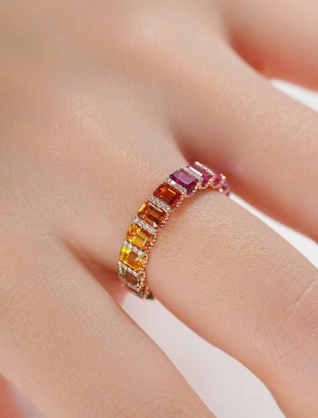 Rainbow Sapphire 18k Gold Ring (Item No. SA070)