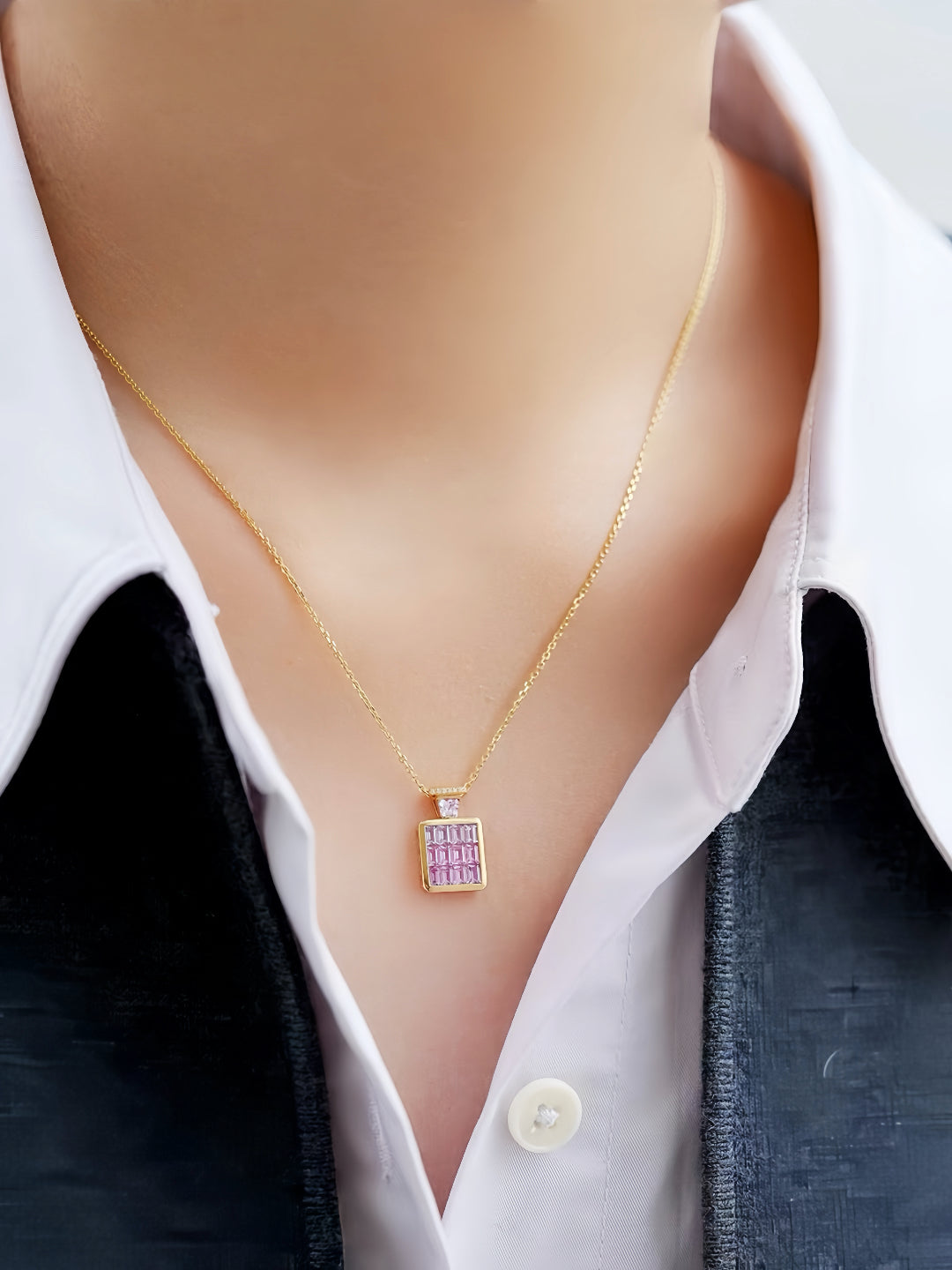 Rainbow Sapphire 18k Gold Pendant (Item No. SA091)