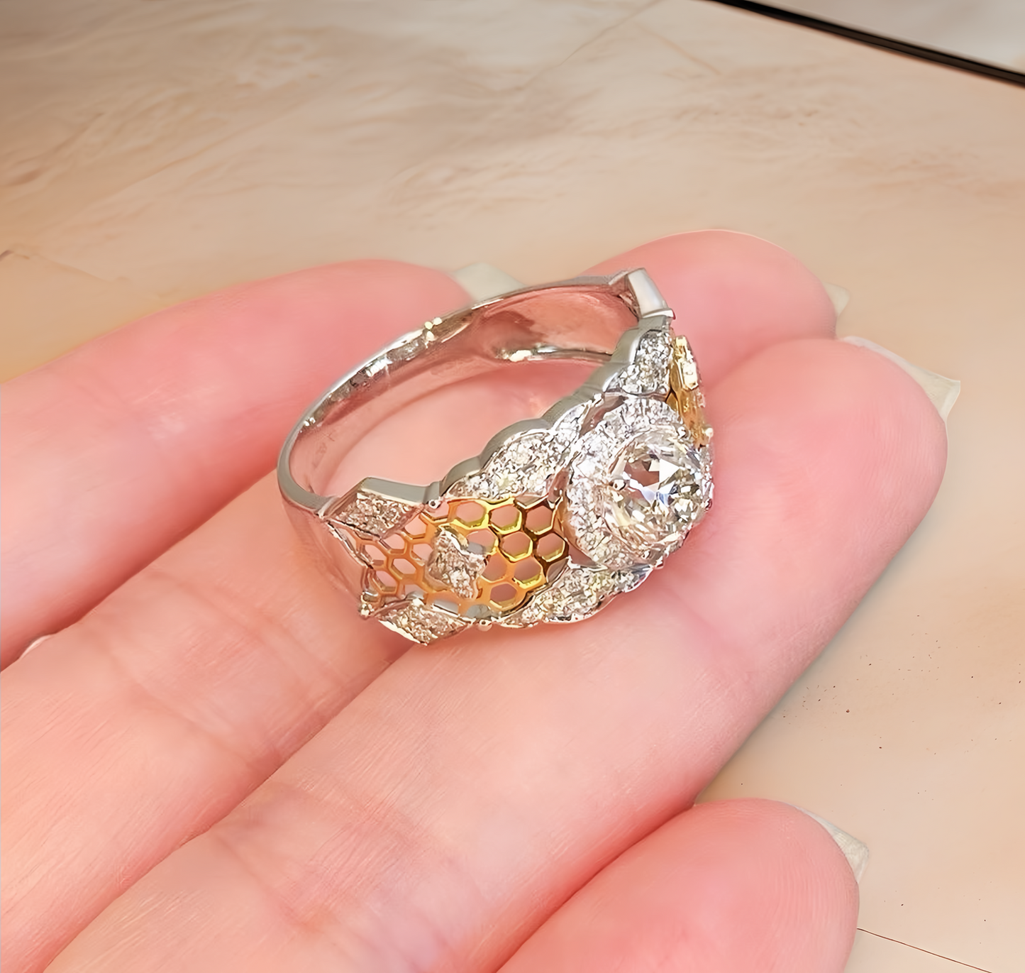 Vintage Lace 18k Gold Diamond Ring (Item No. VT160)