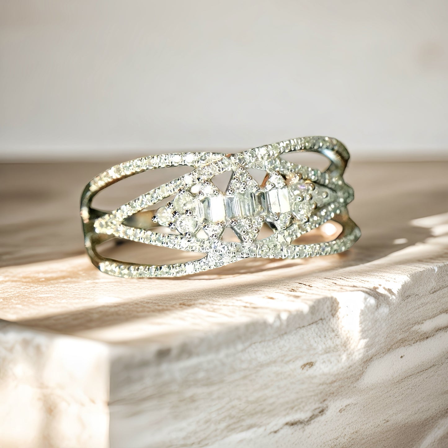 Vintage 18k Gold Sapphire Diamond Ring (Item No. VT183)