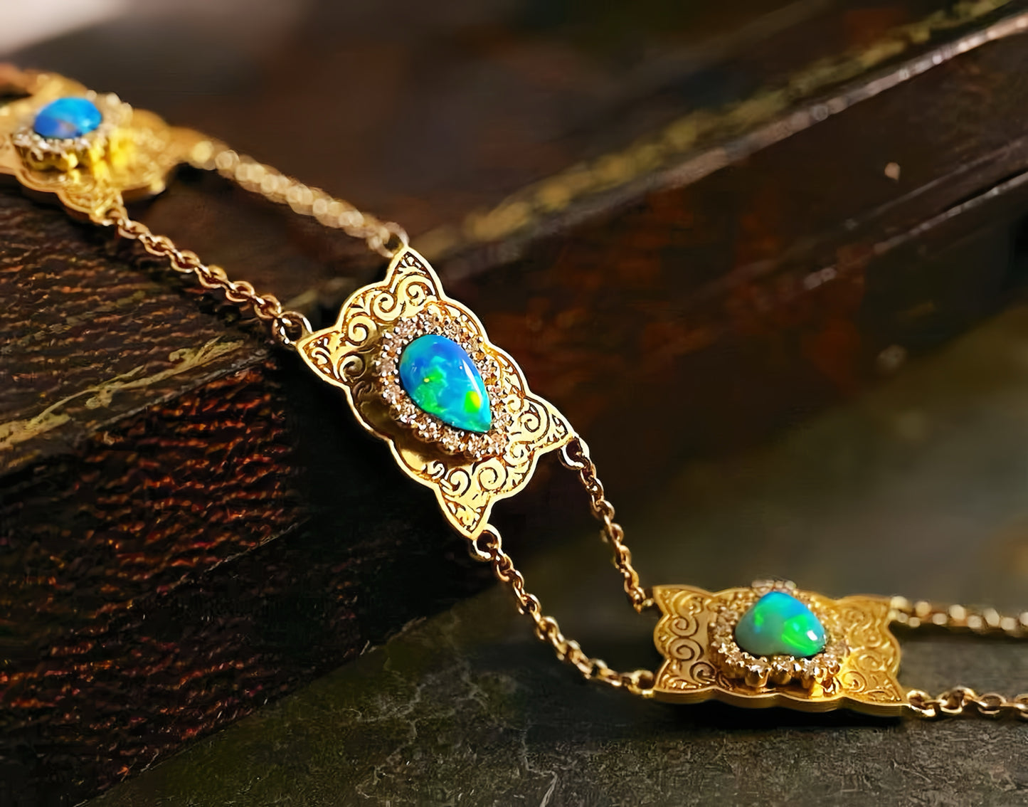 Byzantine Opal 18k Gold Diamond Bracelet (Item No. VT127)