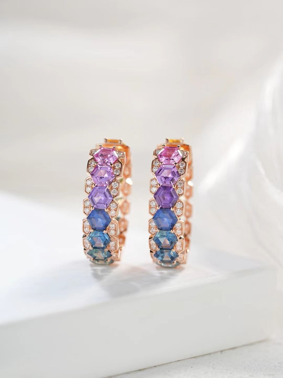 Rainbow Sapphire 18K Gold Earring (Item No. SA050)