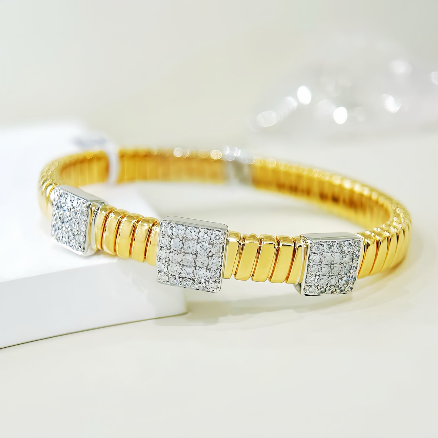 Vintage 18k Gold Diamond Bracelet (Item No. VT344)