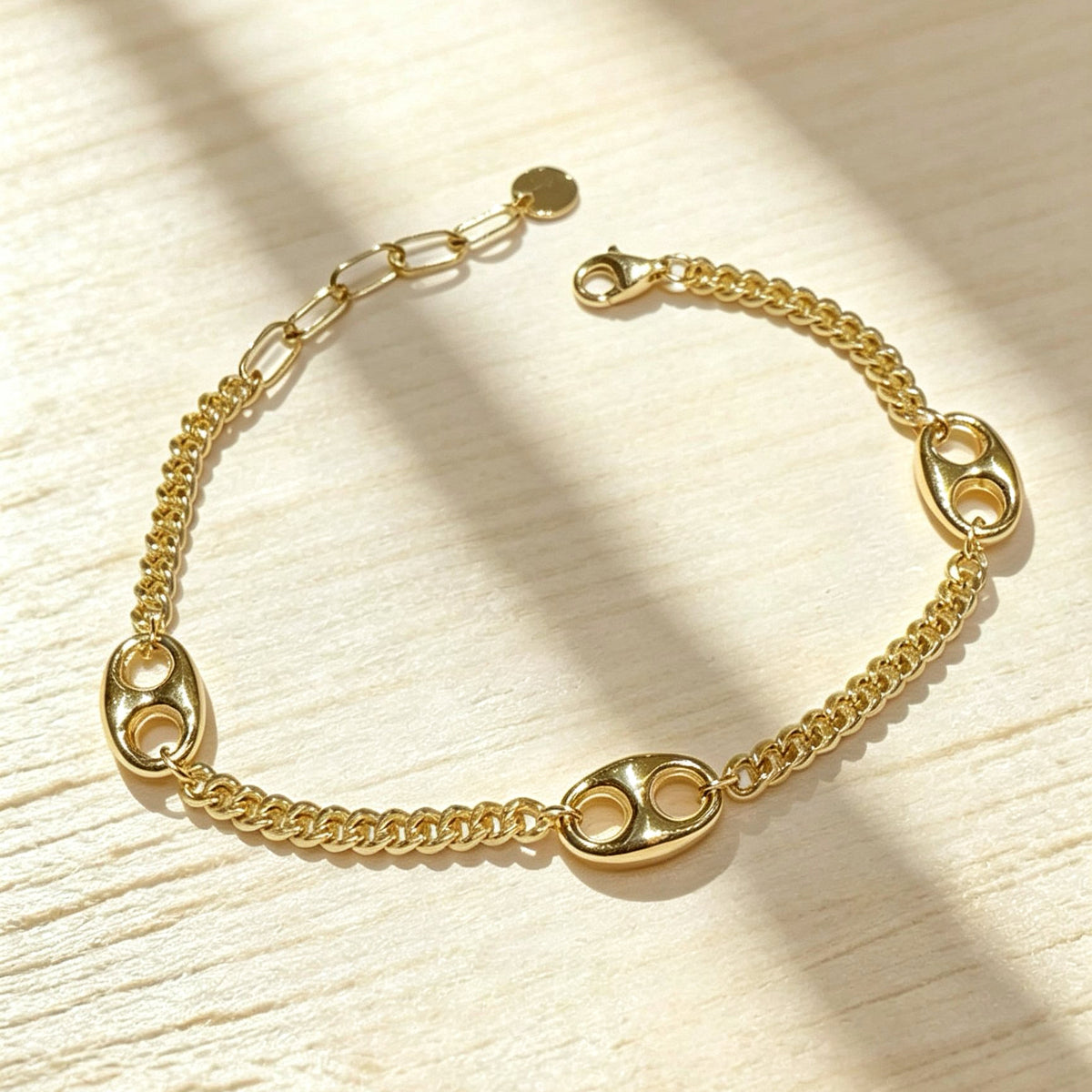 Pig nose 18K Gold Bracelet (Item No. HFB023)