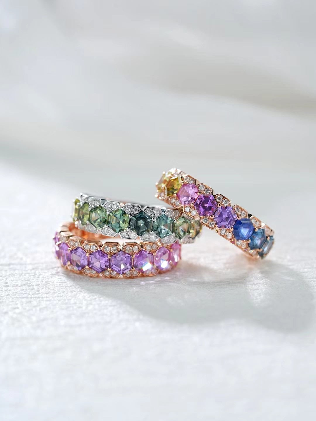 Rainbow Sapphire 18k Gold Ring (Item No. SA051)