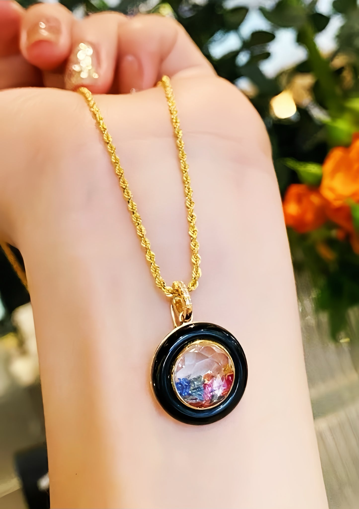 Vintage 18k Gold Diamond Pendant (Item No. VT099)