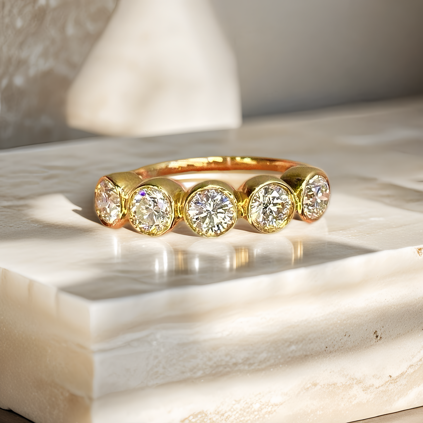 Vintage 18k Gold Diamond Ring (Item No. VT162)