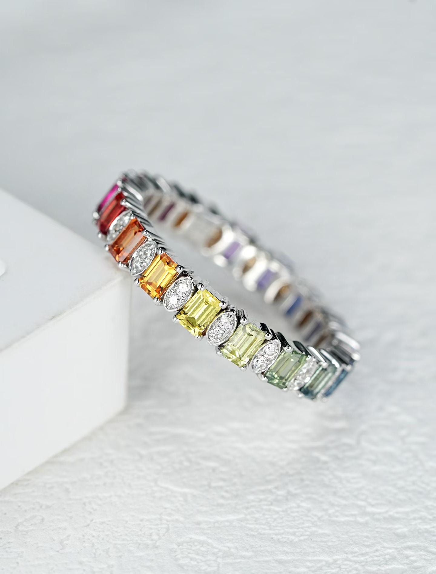 Rainbow Sapphire 18k Gold Ring (Item No. SA138)