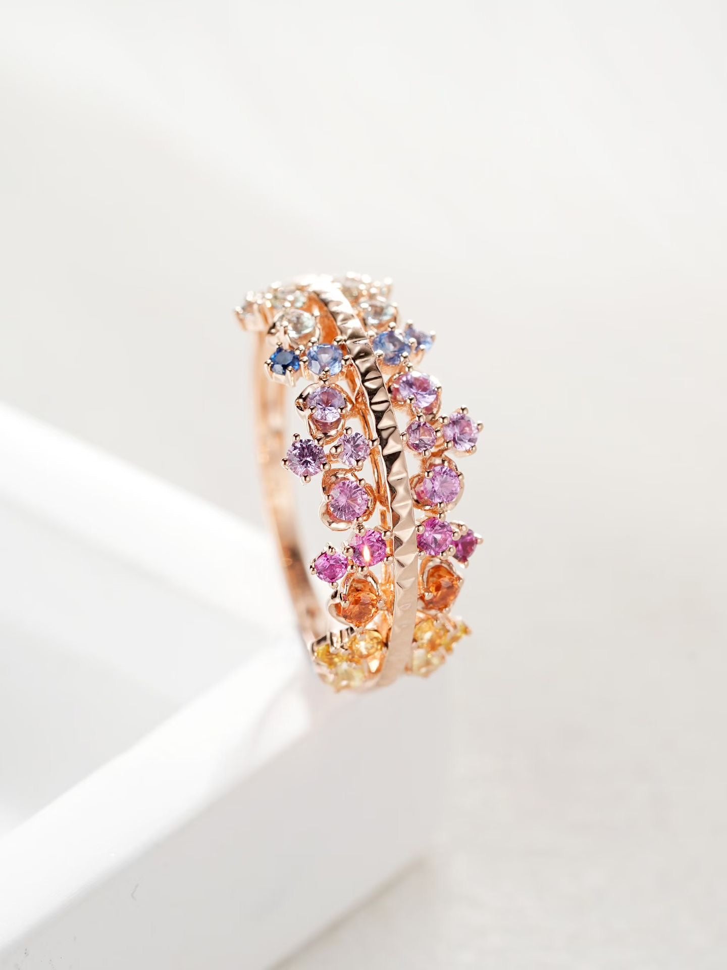 Rainbow Sapphire 18k Gold Ring (Item No. SA136)