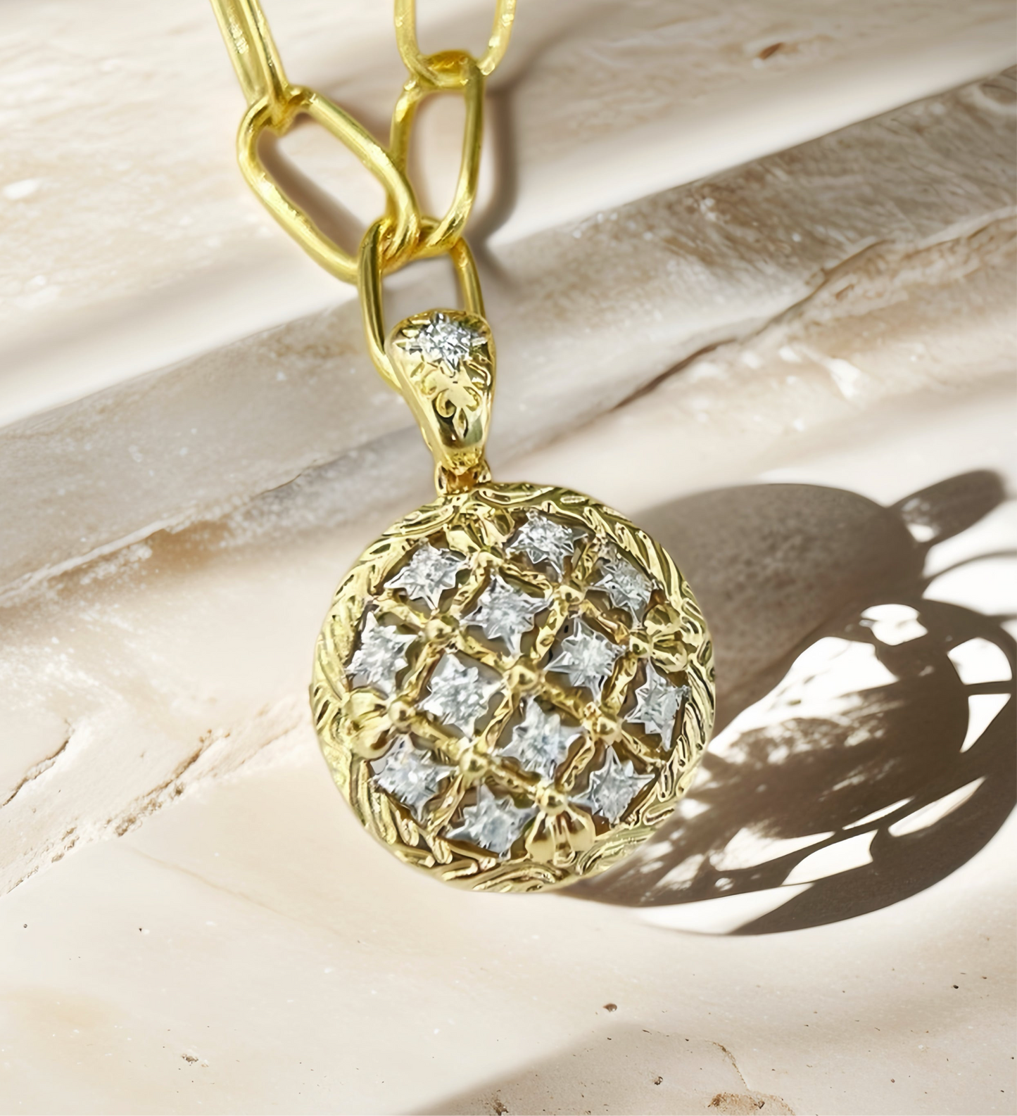 18k Gold Diamond Pendant (Item No. VT238)