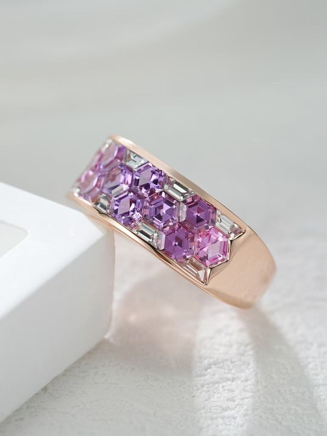 Rainbow Sapphire 18k Gold Ring (Item No. SA113)