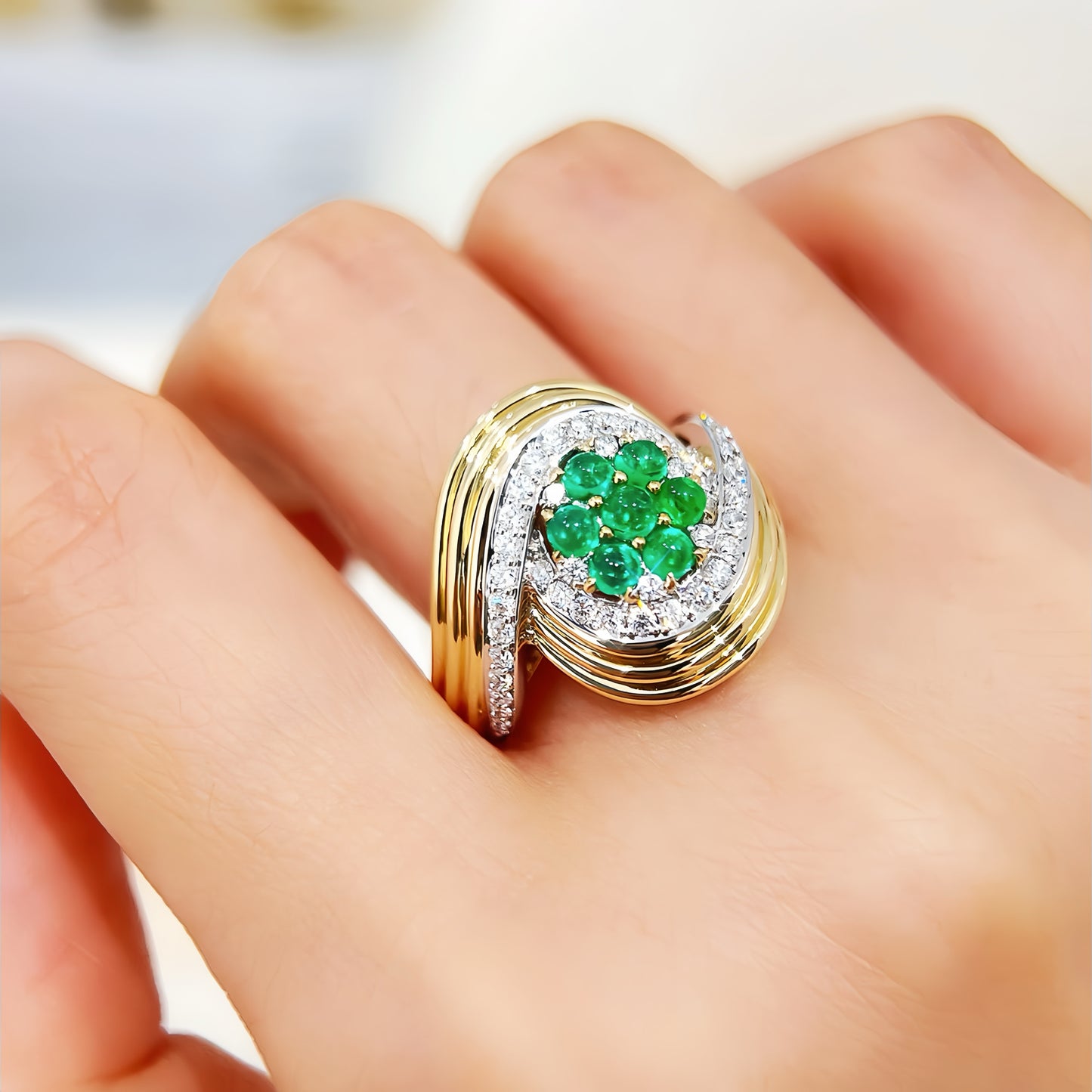 Vintage 18k Gold Diamond Emerald Ring (Item No. VT 276)