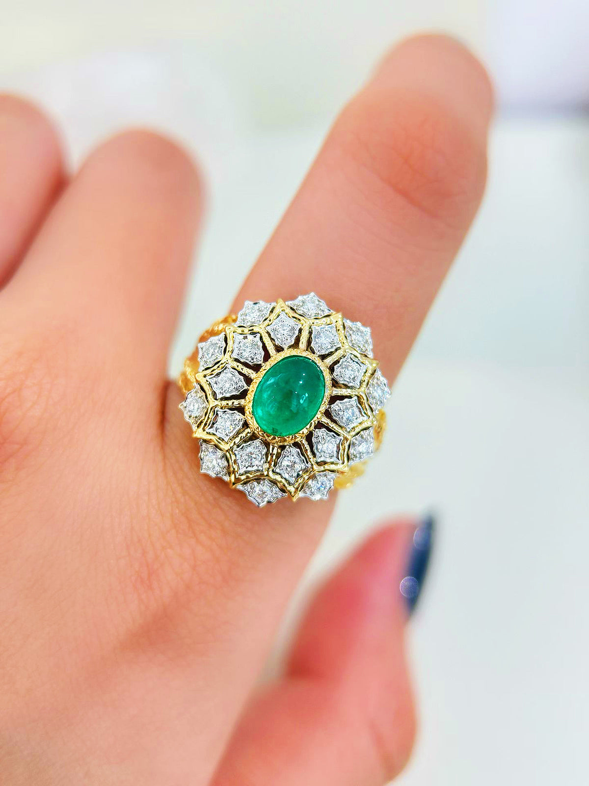 Vintage 18k Gold Diamond Emerald Ring (Item No. VT511)