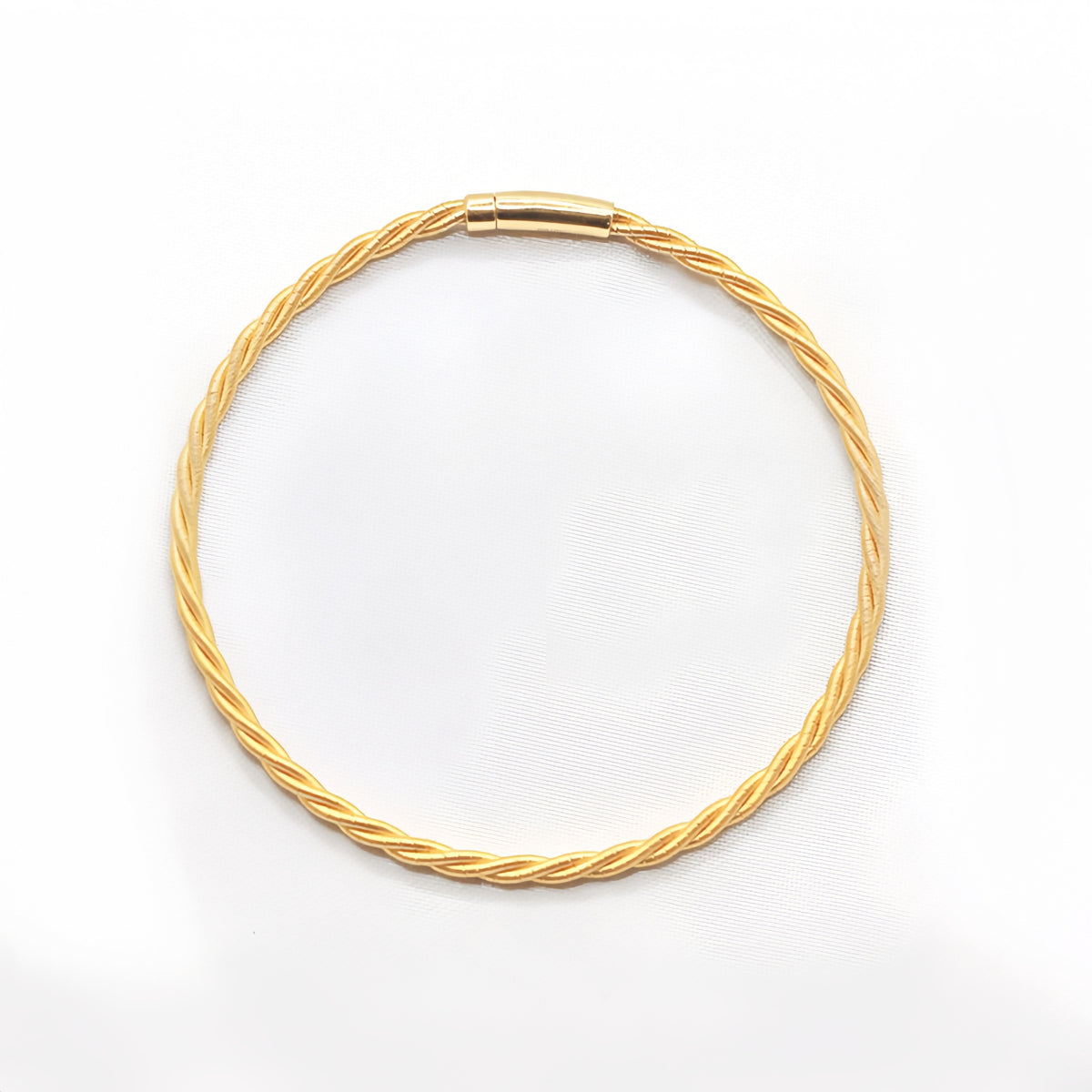 Twisted 18K Gold Bracelet (Item No. SX031CB)