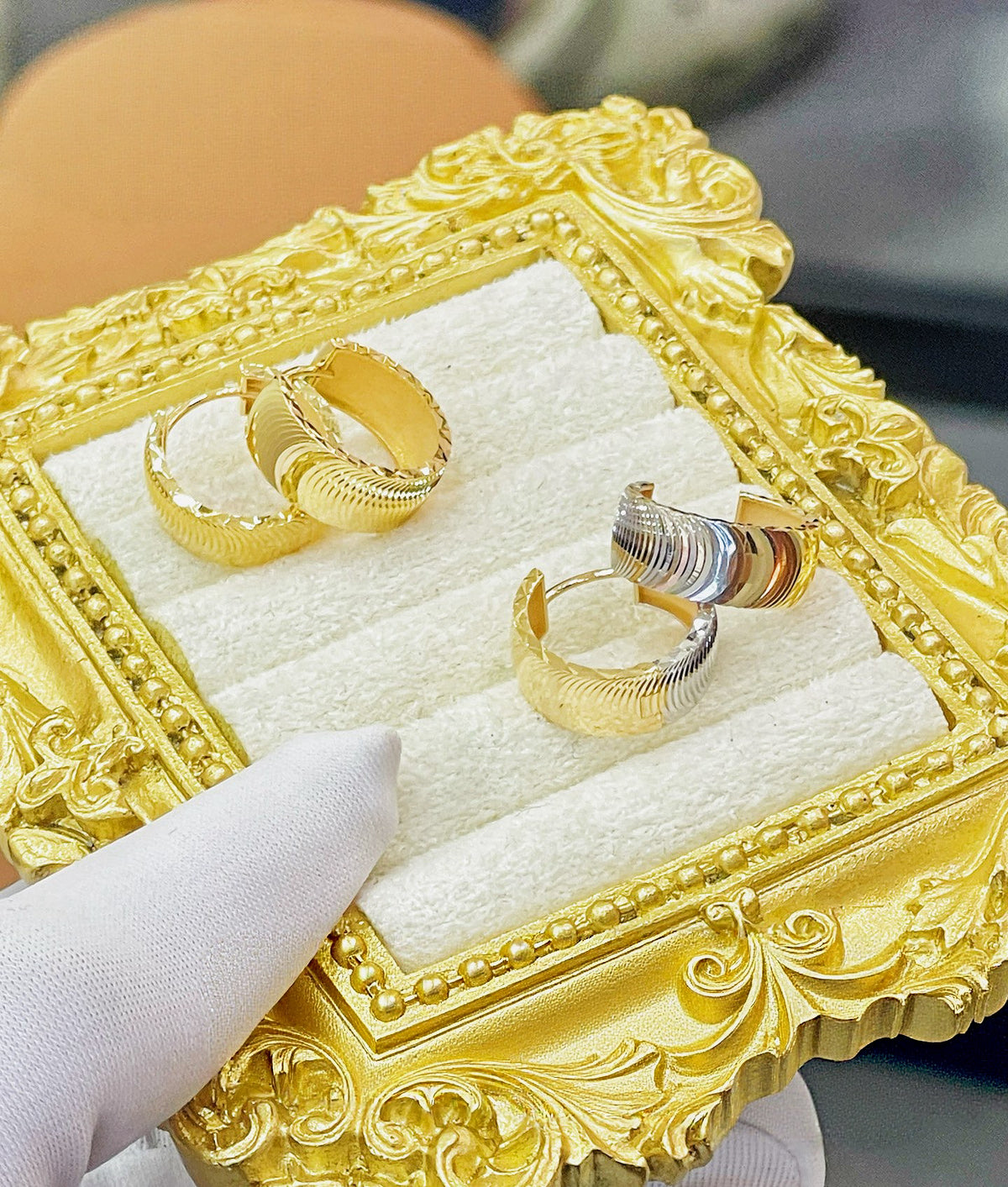 Laser Iridescent 18k Gold Earring (Item No. SJER009)