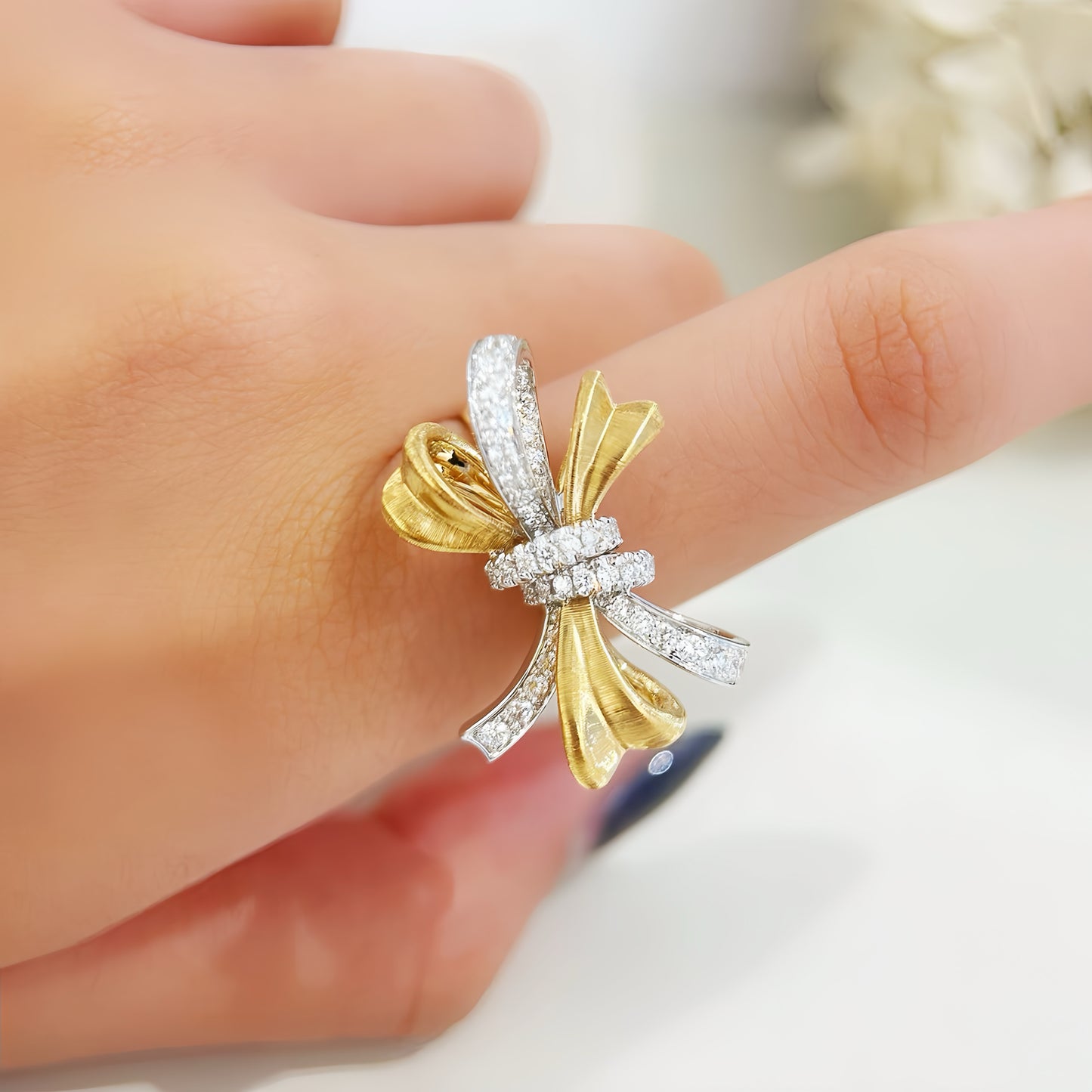 Butterfly Vintage 18k Gold Diamond Ring (Item No. VT271)