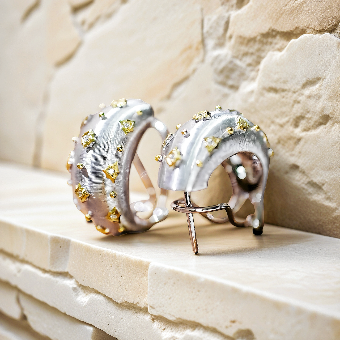 Vintage 18k Gold Diamond Earring (Item No. VT061)