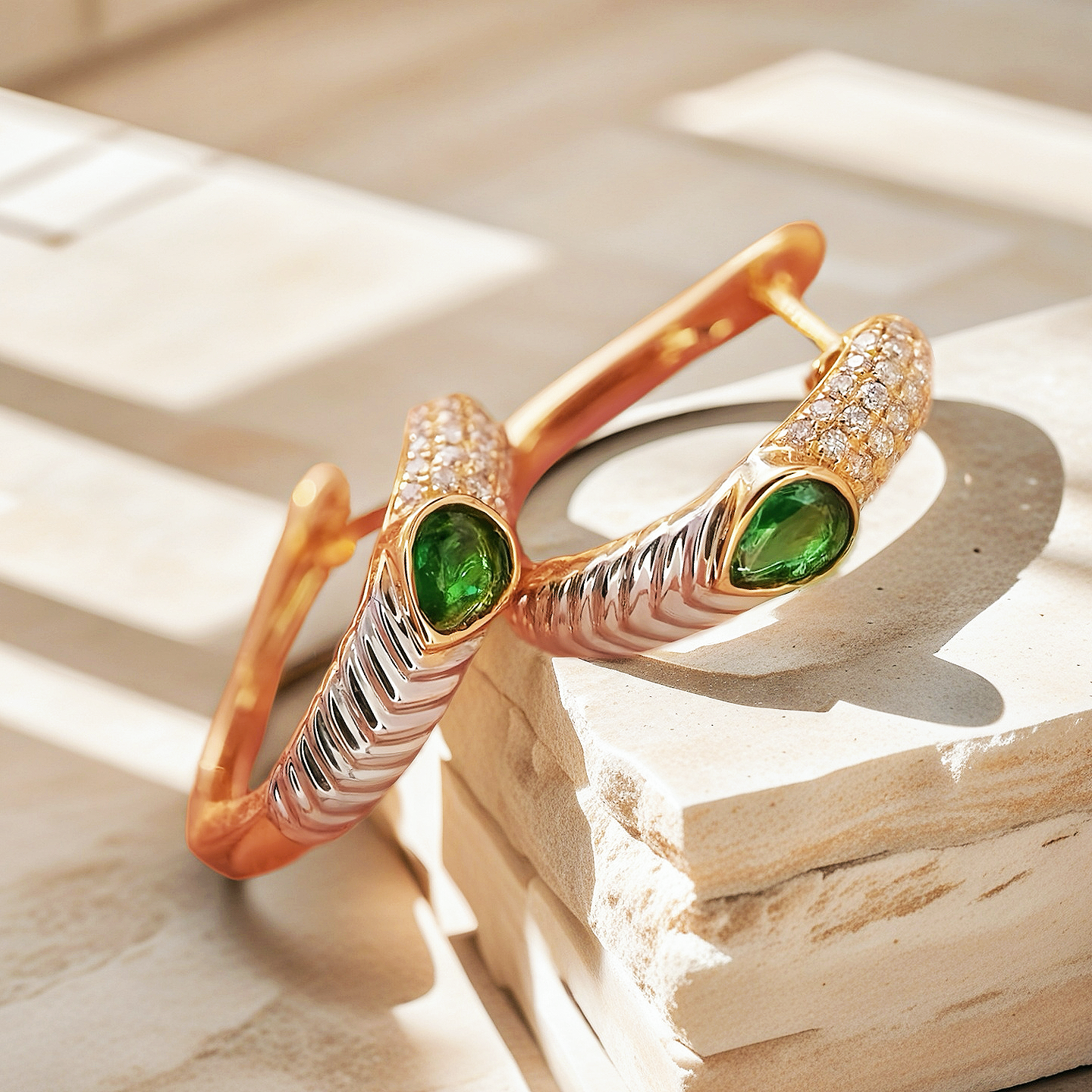 Vintage 18k Gold Diamond Emerald Earring (Item No. VT082)